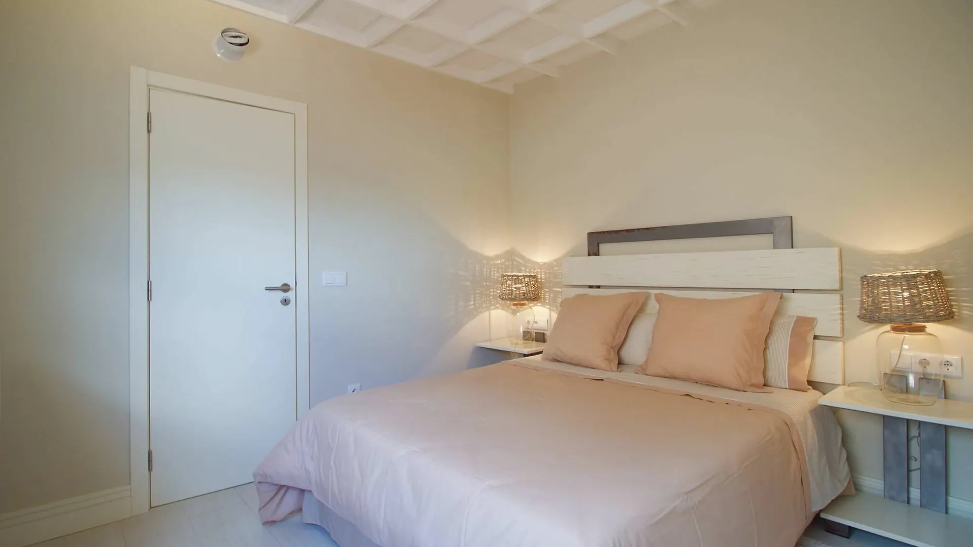 Horta Do Mar 6 By Lightbooking Altura